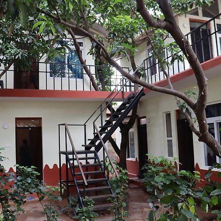 Tiruvannāmalai Da Mantra Houseゲストハウス エクステリア 写真