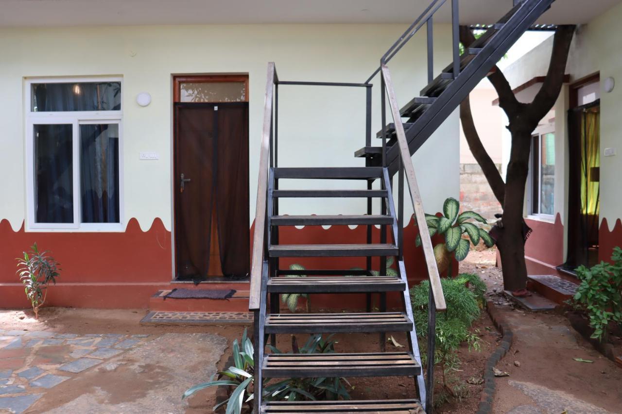 Tiruvannāmalai Da Mantra Houseゲストハウス エクステリア 写真